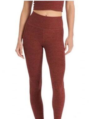 Clean Elevation Legging